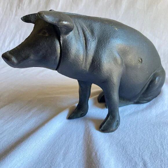 VTG Cast Iron Pig / Piggy Bank Decor 🐷 - Picture 3 of 7